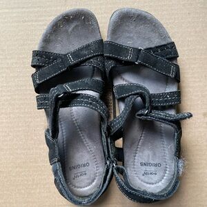 Ole women sandals size 7
